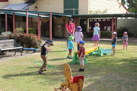 New School Of Arts Neighbourhood House Inc. Neighbourhood Centre, Childcare & OOSH Services - Education WA 2