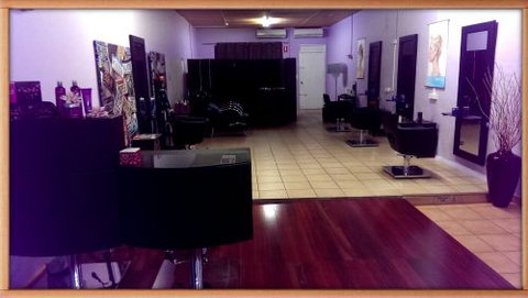 YOUR HAIRSTYLIST - Education WA 2