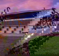 Tobruk Memorial Pool - Education WA