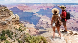 Hikers face urgent Grand Canyon heat warning after teen's death on popular trail Education WA