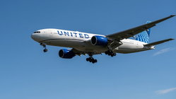 United flight from Chicago makes emergency landing after passenger's 'multiple attempts' to breach cockpit Education WA